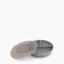 Retrouvez Twistshake Assiette 3 compartiments avec couvercle Gris aux meilleurs prix sur Bebemaman.ma . Livraison à domicile partout au Maroc.