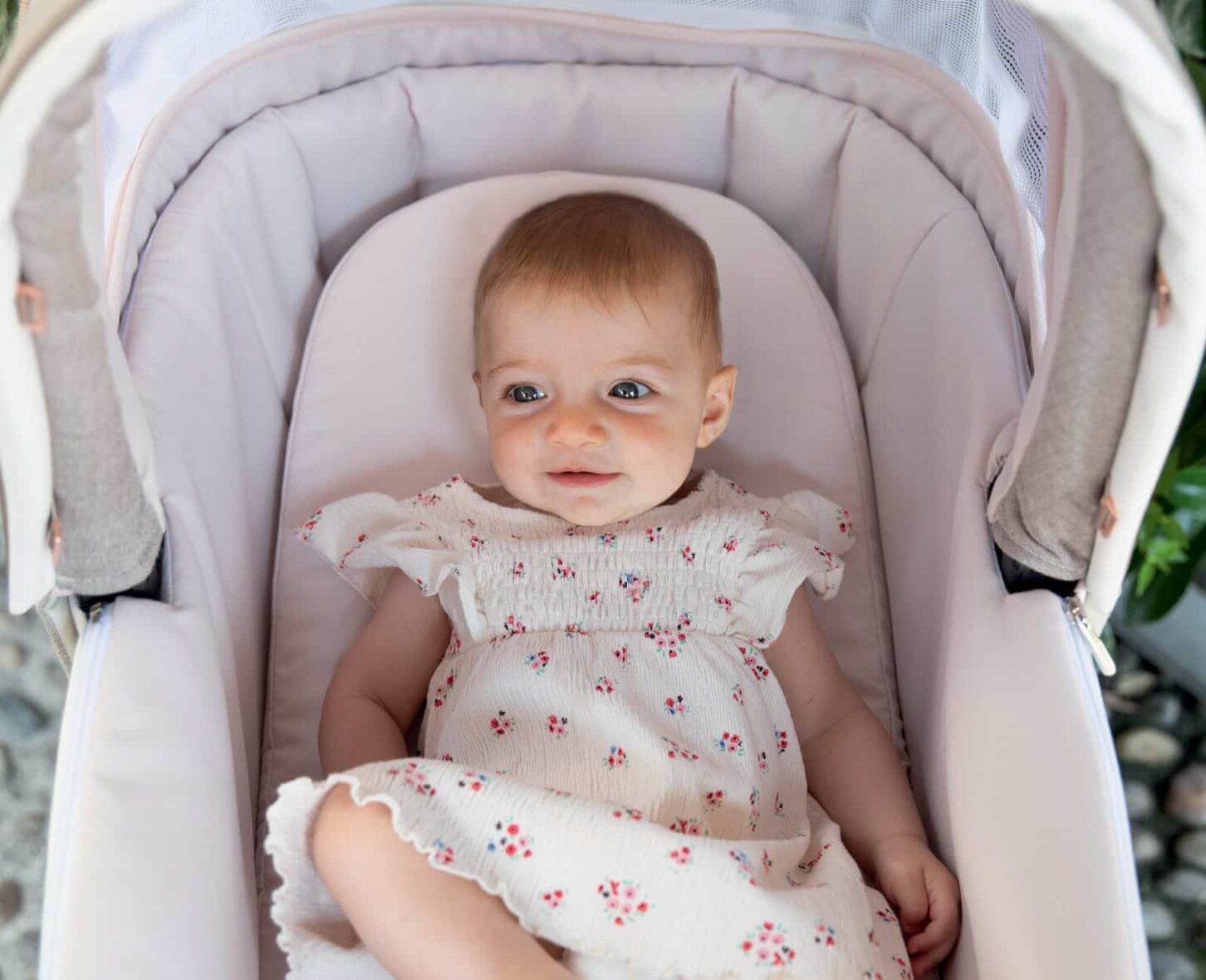 BOOK-LOUNGE-MODULAR-SLIDER1