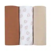 Retrouvez Beaba Lot de 3 langes en coton Bio Hérisson aux meilleurs prix sur Bebemaman.ma . Livraison à domicile partout au Maroc.