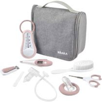 Retrouvez Beaba Trousse de toilette nomade 9 accessoires Rose aux meilleurs prix sur Bebemaman.ma . Livraison à domicile partout au Maroc.