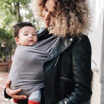 Retrouvez Neko Echarpe de portage Gris aux meilleurs prix sur Bebemaman.ma . Livraison à domicile partout au Maroc. Paiement à la livraison.