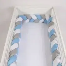 Retrouvez Bebemaman Tour De Lit Tressé Bleu/Gris/Blanc aux meilleurs prix sur Bebemaman.ma . Livraison à domicile partout au Maroc. Paiement à la livraison.