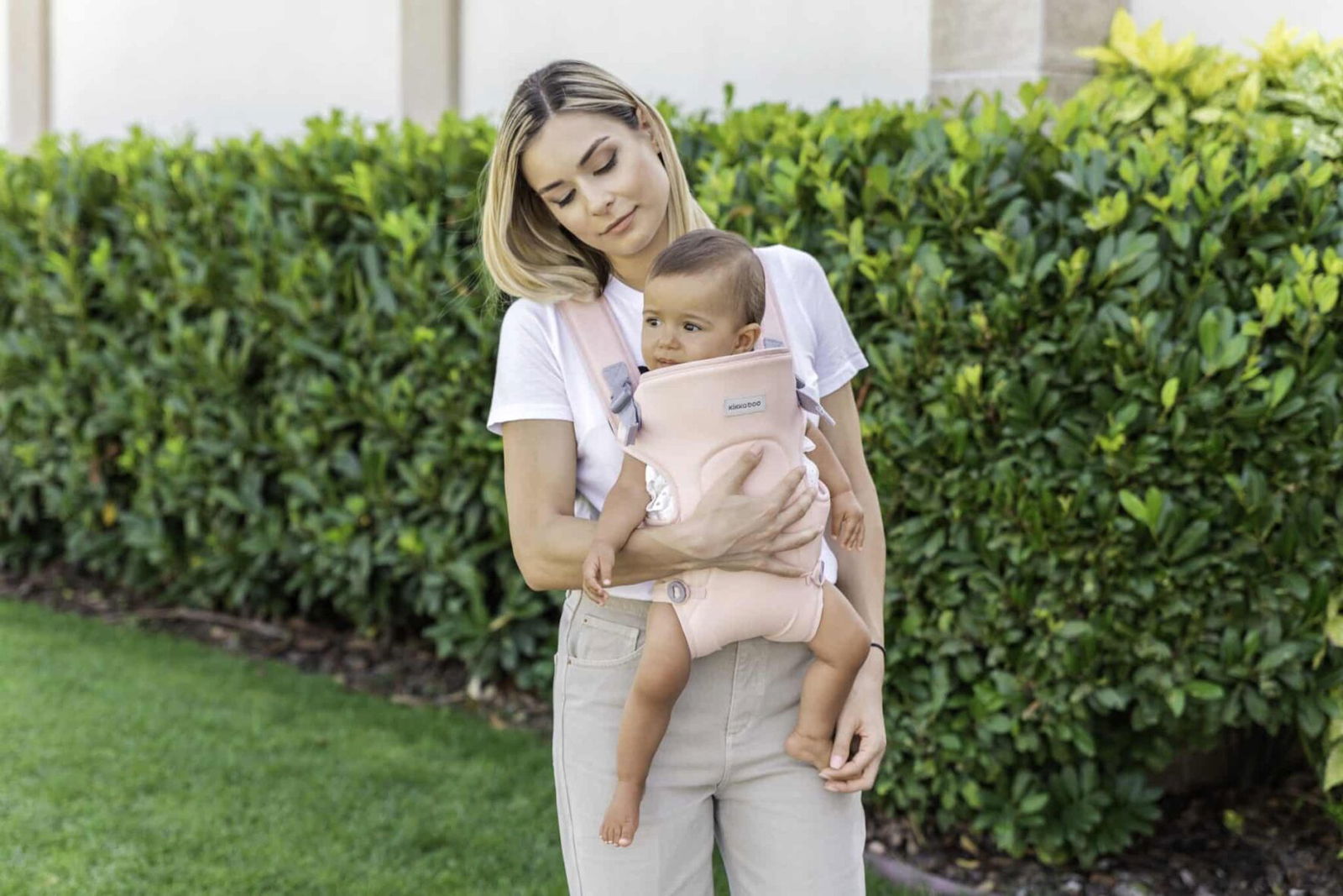 Bebemaman-Kikkaboo-Porte-BébéDeluxeCarrier_Myra-3