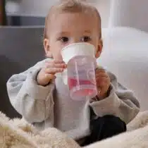 Twistshake Tasse d'entraînement 230ml Blanc Pastel prix Maroc | Bebemaman.ma