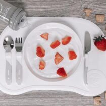 Twistshake Plateau Click-mat & Assiette Blanc prix Maroc | Bebemaman.ma