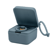 Retrouvez Bibs Boite à sucettes - Petrol aux meilleurs prix sur Bebemaman.ma . Livraison à domicile partout au Maroc. Paiement à la livraison.