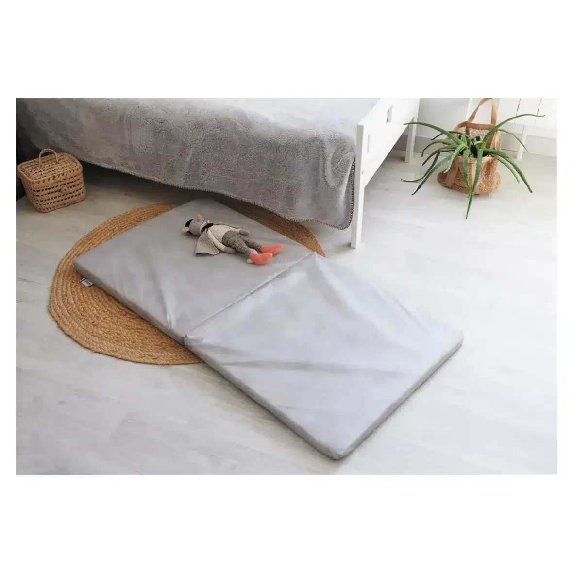 matelas-pliant-2-parties-tineo-4-bebemaman.ma