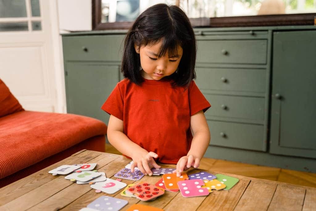 Bebemaman-Nathan – La Petite Ecole-Les Chiffres 4