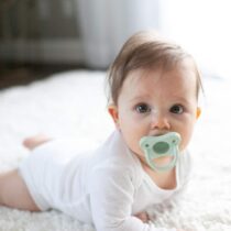 Dr. Brown's Pack de 2 Sucettes en Silicone HappyPaci 0-6M - Bleu & Vert prix Maroc | Bebemaman.ma