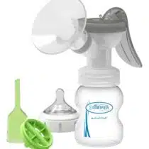 Retrouvez Dr. Brown's Tire-lait Manuel avec Protection en Silicone SoftShape™ et Biberon à Col Large 150ml aux meilleurs prix sur Bebemaman.ma . Livraison à domicile partout au Maroc.