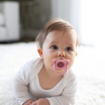 Dr. Brown's Pack de 2 Sucettes en Silicone HappyPaci 0-6M - Rose & Vert prix Maroc | Bebemaman.ma