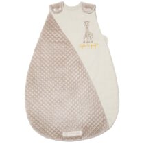 Retrouvez Sophie la Girafe Gigoteuse naissance hiver matelassée brodée aux meilleurs prix sur Bebemaman.ma . Livraison à domicile partout au Maroc.