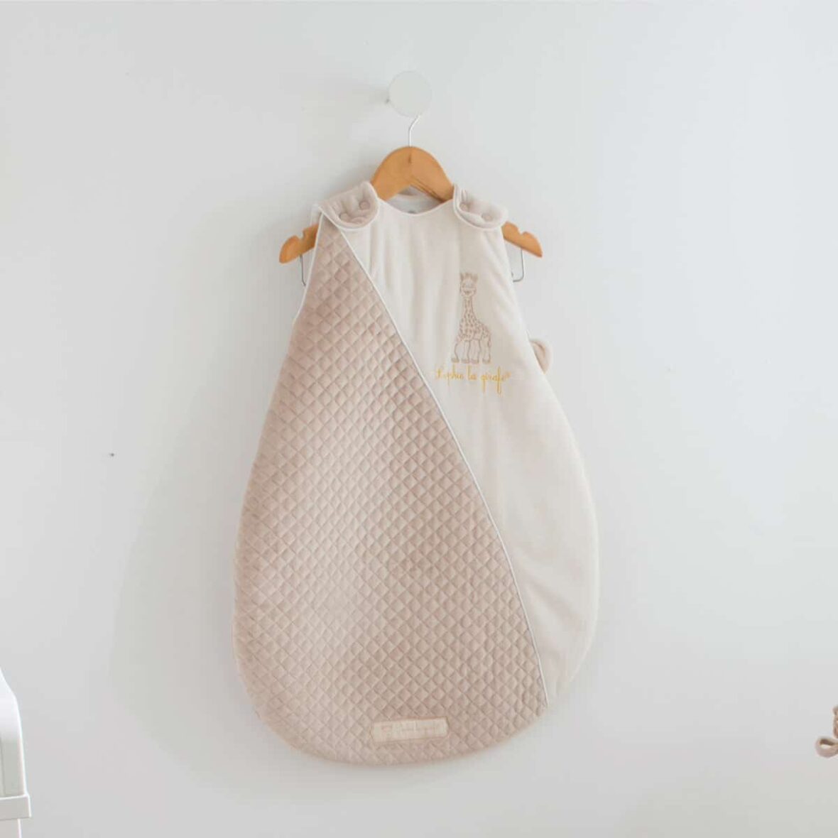 Bebemaman-Sophie la Girafe Gigoteuse naissance hiver matelassée brodée 5