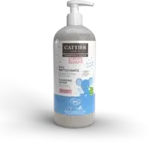Protégez la peau de votre bébé avec Cattier Eau nettoyante micellaire bio 500ml, hypoallergénique et naturelle. Adoptez cette formule douce aujourd'hui. 🌼