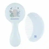 Retrouvez Kikkaboo Peigne et Brosse à poils naturels Bleu aux meilleurs prix sur Bebemaman.ma . Livraison à domicile partout au Maroc.