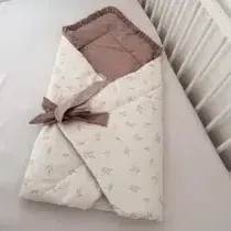 Retrouvez Nid d'ange Feuilles Beige dès la naissance aux meilleurs prix sur Bebemaman.ma . Livraison à domicile partout au Maroc. Paiement à la livraison.