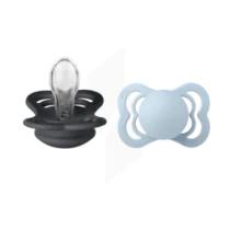 Retrouvez Bibs Lot de 2 Sucettes Supreme Symétrique Iron / Baby Blue aux meilleurs prix sur Bebemaman.ma . Livraison à domicile partout au Maroc.