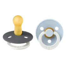 Retrouvez Bibs Lot de 2 Sucettes Glow Iron / Baby Blue aux meilleurs prix sur Bebemaman.ma . Livraison à domicile partout au Maroc.