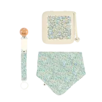 Retrouvez Bibs x Liberty Coffret Cadeau Baby Bundle Eloise - Ivory aux meilleurs prix sur Bebemaman.ma . Livraison à domicile partout au Maroc. Paiement à la livraison.
