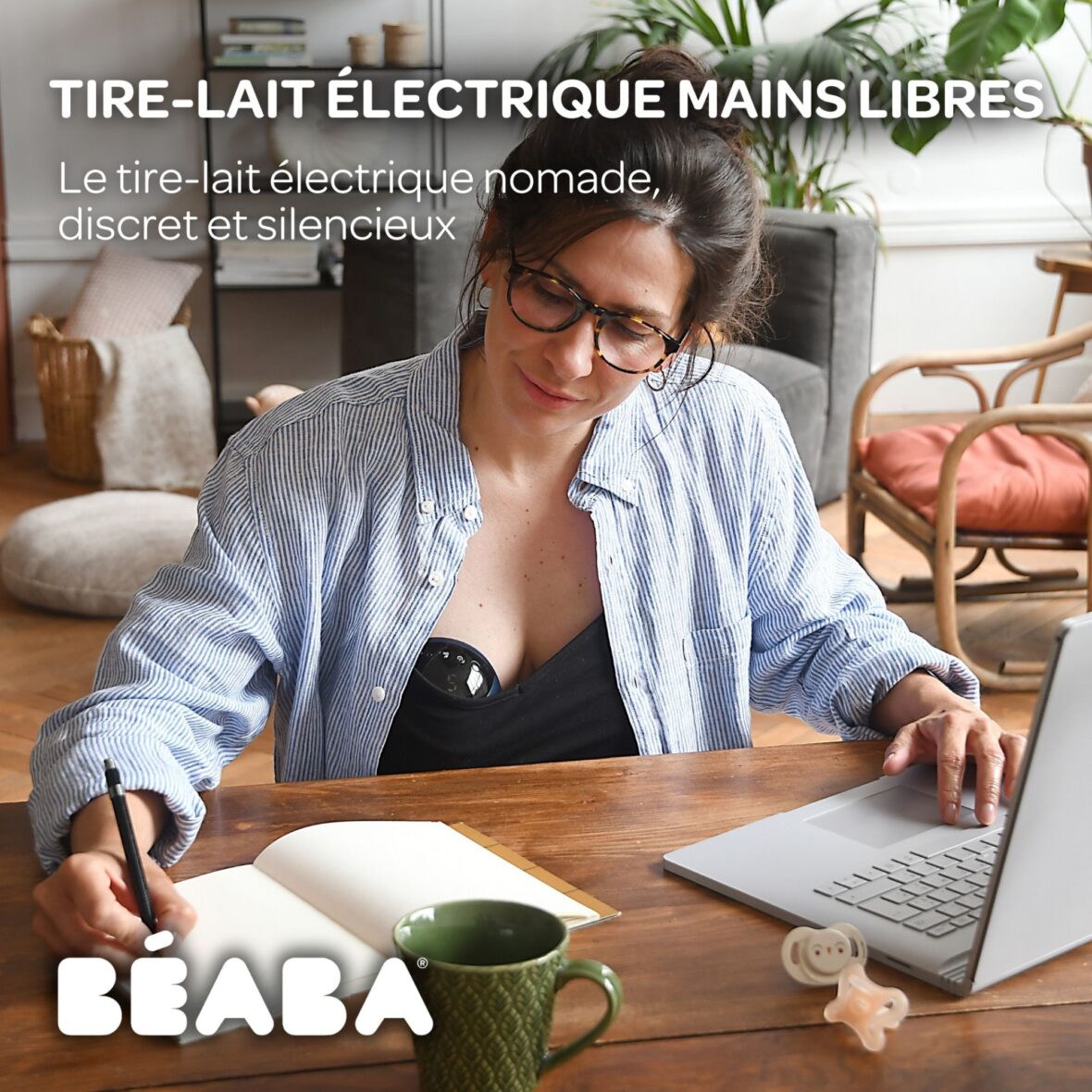 Bebemaman Beaba Tire-lait électrique mains libres nomade Night blue 1