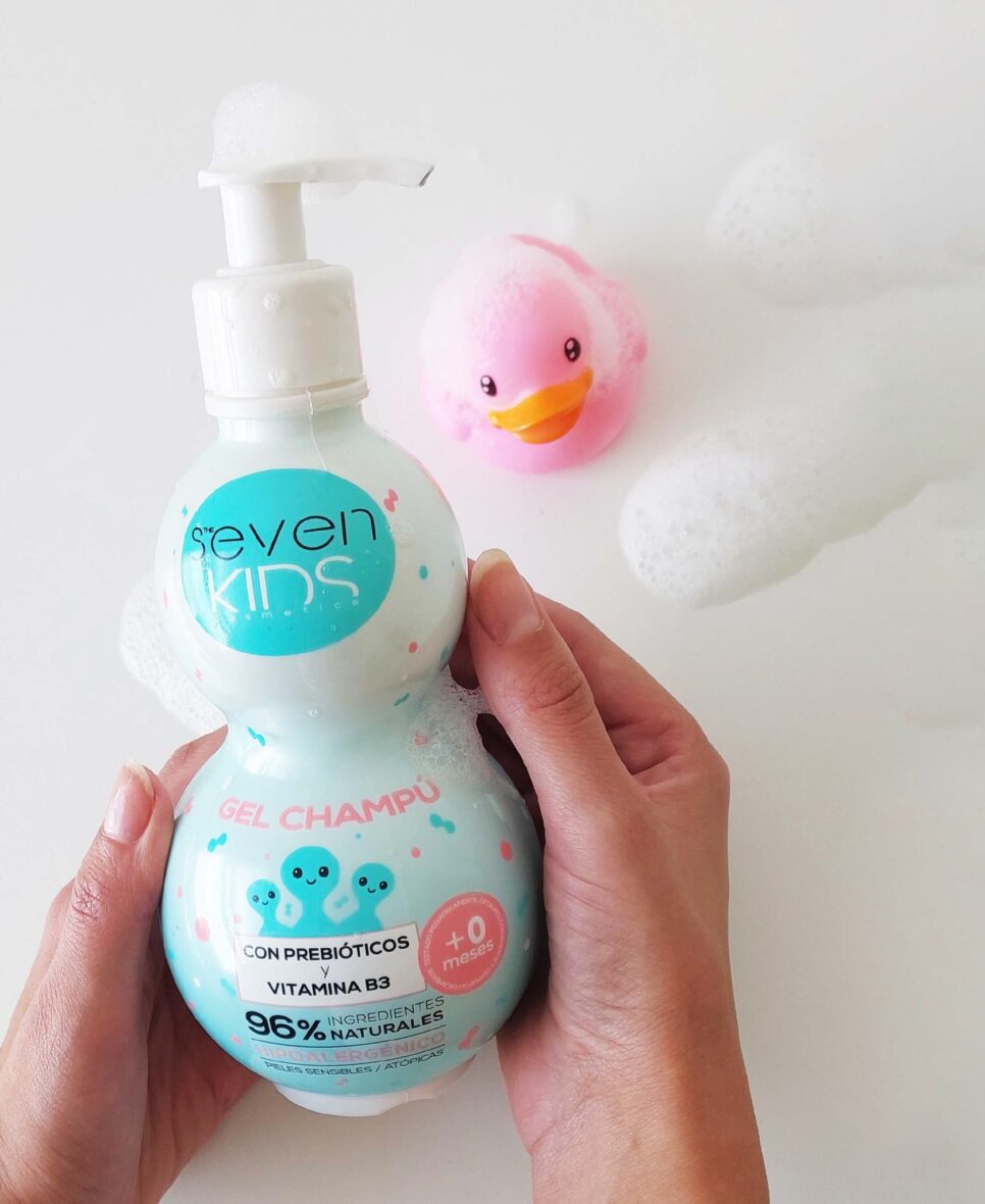 Bebemaman Seven Kids Gel Shampoing aux prébiotiques et vitamines B3 1