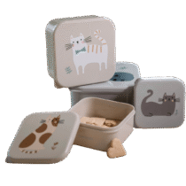 Retrouvez Kikkaboo Set de 4 Boîtes à Lunch Kitty Cat Grey aux meilleurs prix sur Bebemaman.ma . Livraison à domicile partout au Maroc. Paiement à la livraison.