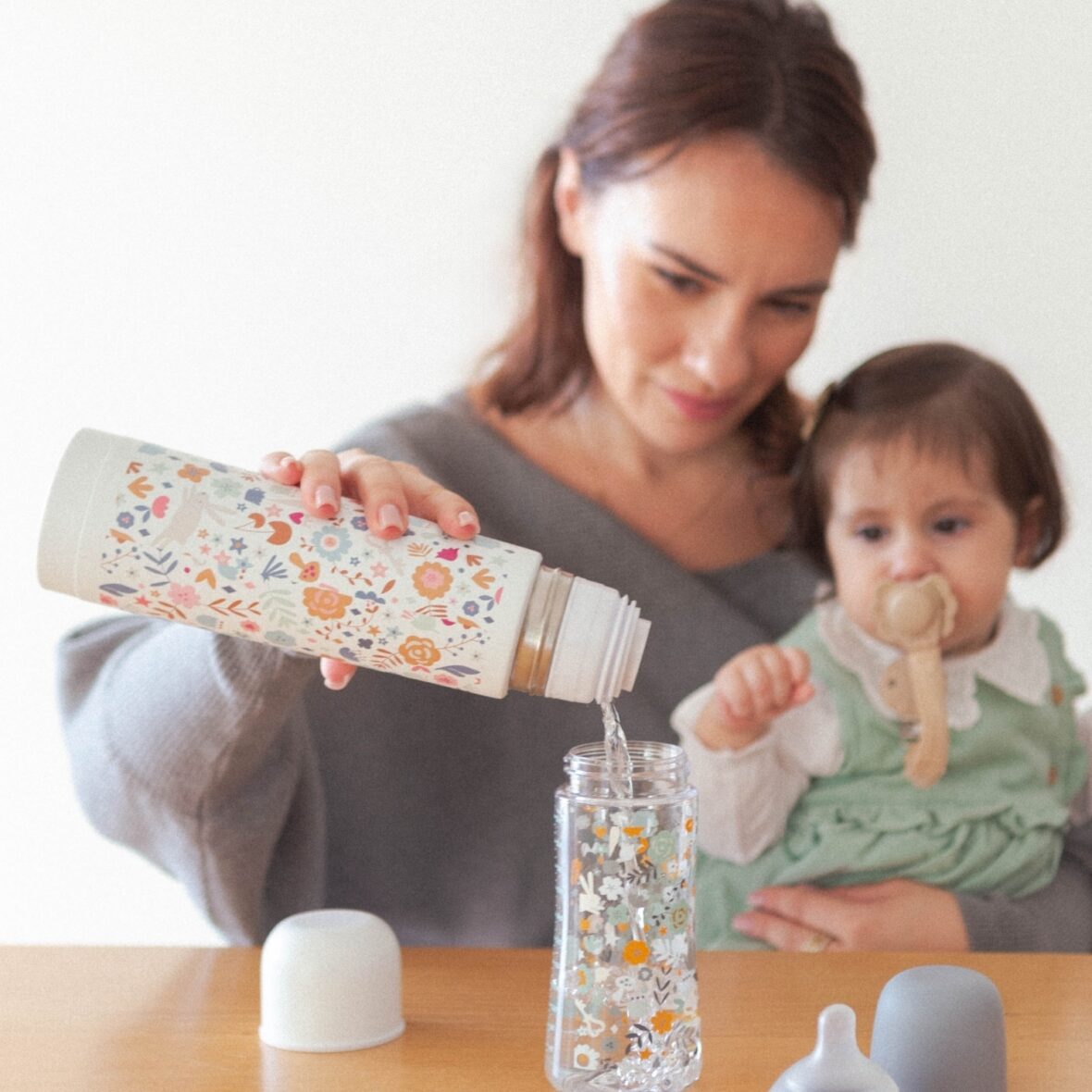 Suavinex Bouteille Isotherme Wond Beige 500 ml – 5 – bebemaman.ma