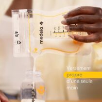 Stockez votre lait maternel en toute sécurité avec les sachets Medela. Lot de 100 sachets pré-stérilisés, sans BPA, résistants aux fuites. Idéal pour l’allaitement serein.