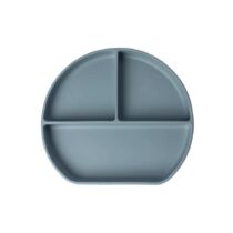 Assiette Yummy en silicone avec ventouse dès 4 mois. 3 compartiments, anti-renversement, sans BPA. Passe au micro-ondes et lave-vaisselle.