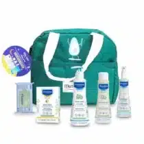 Kit Mustela Soins Essentiels pour Bébé Peau Normale avec lunch bag offerte : savon, lingettes, shampooing, eau coiffante, lait corps. Dès la naissance. Exclu Bebemaman.ma.