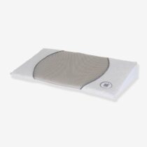 Plan incliné Candide Air+ 10° pour lit 60x120 cm : respirant, lavable et conçu pour limiter les reflux. Livraison rapide sur Bebemaman.ma.