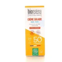 Crème solaire bio bébé SPF50+ Bioregena – 40ml. Filtre minéral sans parfum, haute tolérance dès la naissance. Protège en douceur la peau fragile de bébé.