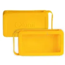 Protégez Ma Fabrique à Histoires avec la coque Lunii jaune en silicone. Antichoc, colorée et facile à installer. Parfaite pour les enfants !