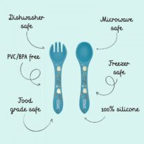 Découvrez le kit de couverts en silicone Chewy l'Éléphant de Sassi Junior : ergonomiques, sûrs et ludiques, parfaits pour les repas des tout-petits dès 12 mois.