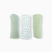 Lot de 3 langes mini Doomoo en coton bio Leaves Green. Doux, respirants, lavables et multifonctions. L’accessoire idéal pour bébé sur Bebemaman.ma.