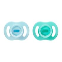 Lot de 2 sucettes Tommee Tippee Ultra Light 0-6 mois – Silicone sans BPA, légères, orthodontiques. Coloris bleu ciel & jaune. Livraison rapide Maroc.