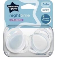 Lot de 2 sucettes Tommee Tippee Night Time 6-18 mois Gris – orthodontiques, phosphorescentes, en silicone sans BPA. Livraison rapide au Maroc.