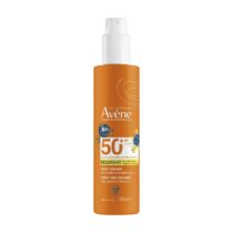 Protégez la peau sensible de votre enfant avec le spray Avène SPF50+ : haute protection solaire, texture légère, résistante à l’eau et sans parfum. Formule adaptée aux peaux délicates.