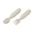 Aidez votre bébé à gagner en autonomie avec le lot de 2 pré-couverts d'apprentissage en inox de BÉABA. Design ergonomique, matériaux sûrs et adaptés aux petites mains. Coloris Gris Velours.
