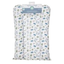 Babycalin Matelas à langer Flocons Greenland Renards 50×70 cm – PVC imperméable, bords rehaussés, mousse moelleuse, certifié OEKO‑TEX & conforme REACH.