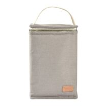 La pochette repas isotherme Béaba gris perle garde biberons et petits pots au frais ou au chaud. Compacte, légère et résistante, idéale en déplacement !