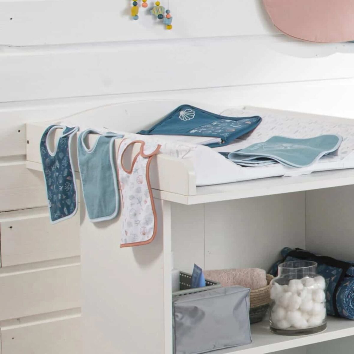 bebemaman_Lot_de_3_bavoirs_naissance_17x29_cm_-_Seaside_Romance (5)