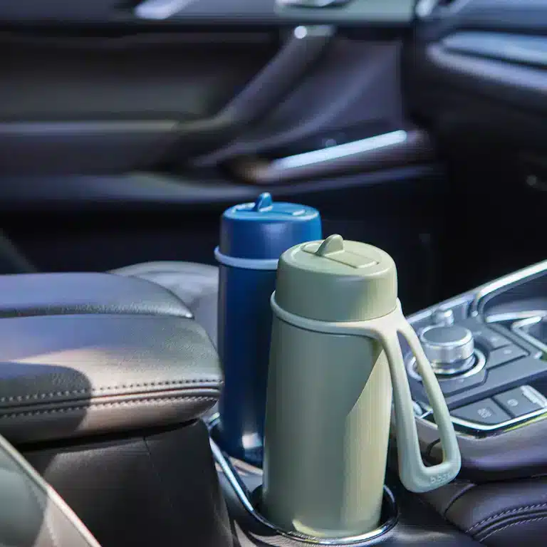 BBox Gourde Isotherme à Couvercle Rabattable 690ml – Olive – 4 – bebemaman