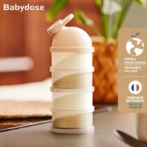 Babymoov Babydose boîte doseuse empilable beige pour lait en poudre, pratique et hermétique. Idéal pour les sorties de bébé.