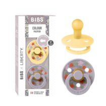 Lot de 2 sucettes Bibs rondes Liberty Strawberries and Cream Pale Butter 0-6 mois en caoutchouc naturel, sans BPA, disponibles chez Bebemaman.ma