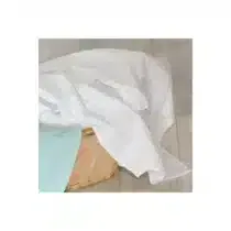 lange bébé blanc Trois Kilos Sept