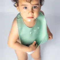bavoir en silicone avec poche vert pastel