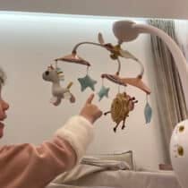 Mobile musical Tiny Love licorne pour lit bébé