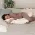Doomoo coussin de grossesse et d’allaitement Buddy Silver Dots
