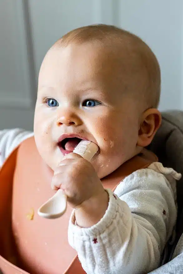 cuillères bébé silicone Beaba avec étui (3) bebemaman